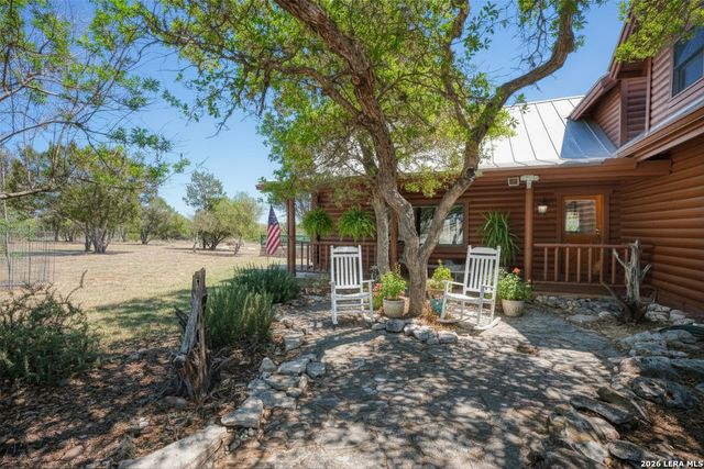 513 River View Dr., Bandera, TX 78003