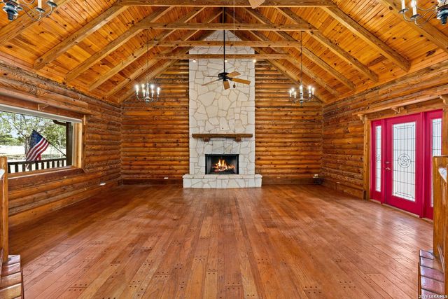 513 River View Dr., Bandera, TX 78003