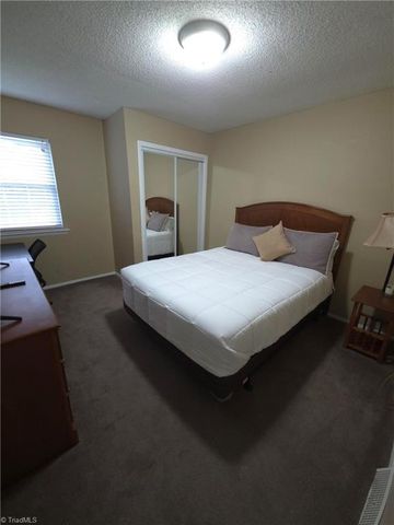 2215 Shadow Valley Road H, High Point, NC 27265