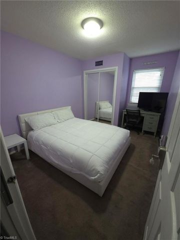 2215 Shadow Valley Road H, High Point, NC 27265