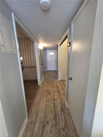 2215 Shadow Valley Road H, High Point, NC 27265