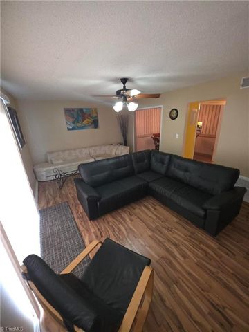 2215 Shadow Valley Road H, High Point, NC 27265