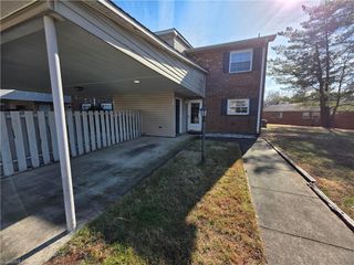 2215 Shadow Valley Road H, High Point, NC 27265
