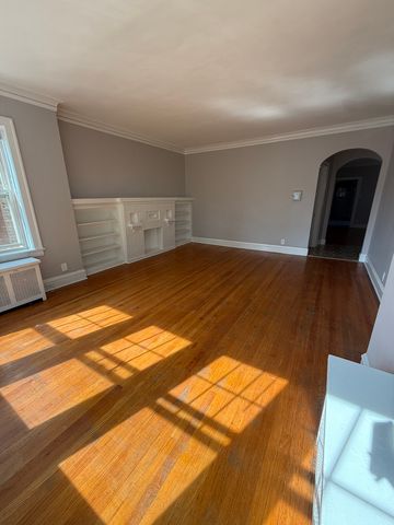 6322 N Talman Avenue 2, Chicago, IL 60659
