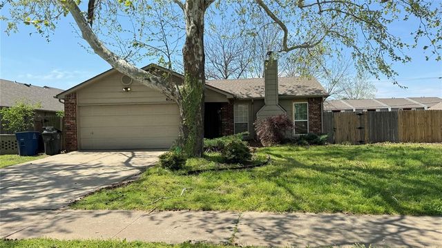 7395 Tall Oaks Lane, Guthrie, OK 73044