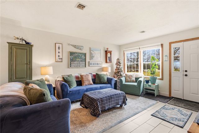 137 Tank Dr, Richland School District, PA 15904