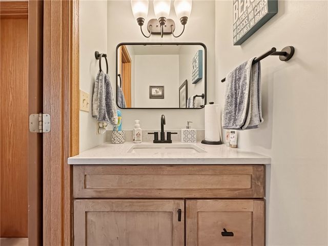 137 Tank Dr, Richland School District, PA 15904