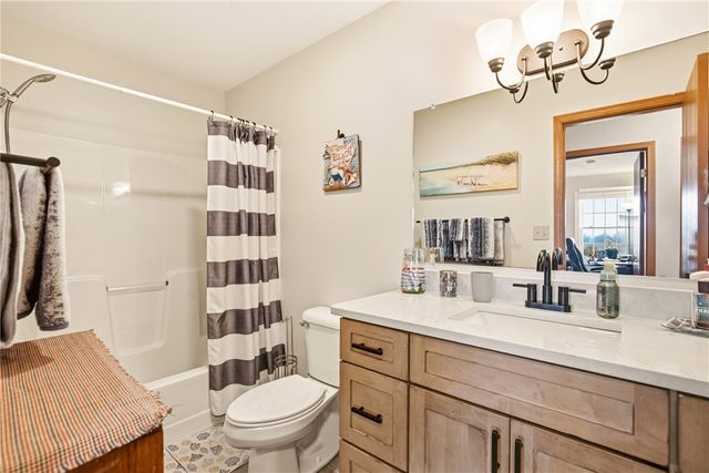 137 Tank Dr, Richland School District, PA 15904