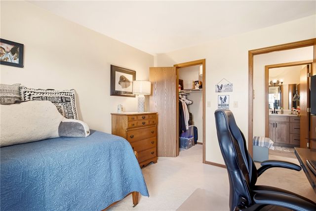 137 Tank Dr, Richland School District, PA 15904