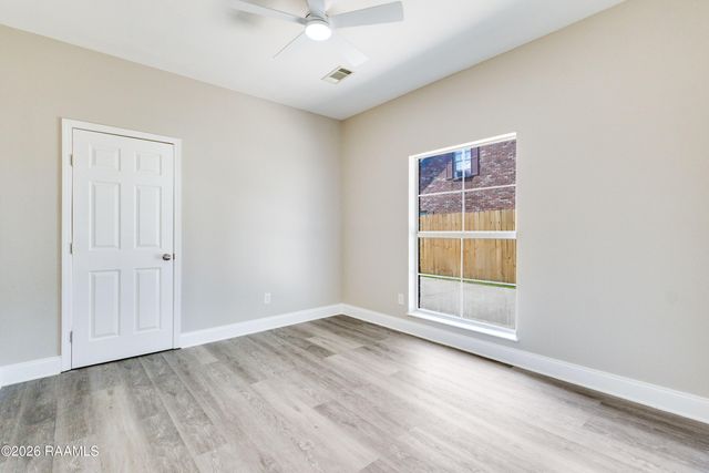 111 Songbird Lane, Lafayette, LA 70506