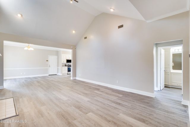 111 Songbird Lane, Lafayette, LA 70506
