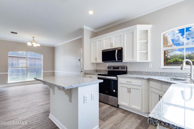 111 Songbird Lane, Lafayette, LA 70506