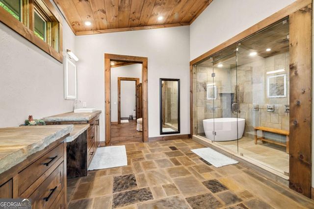 126 Wawayanda Drive, Mineral Bluff, GA 30559