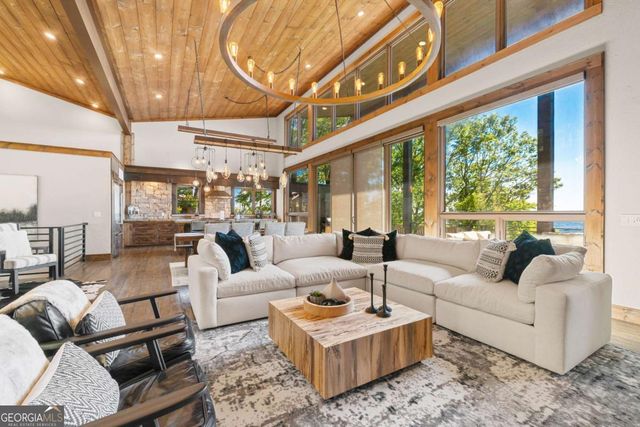 126 Wawayanda Drive, Mineral Bluff, GA 30559