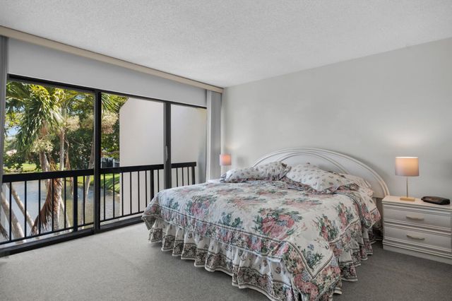 805 Bridgewood Place, Boca Raton, FL 33434