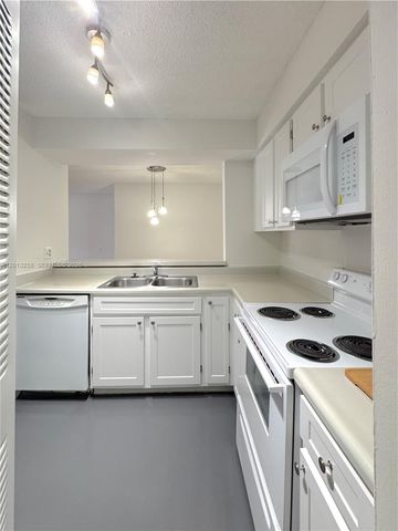 1281 SW 46th Ave 2505, Pompano Beach, FL 33069