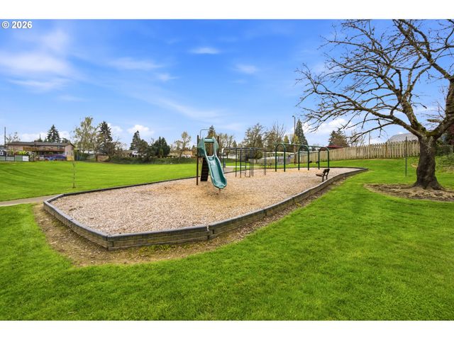 1710 DEARBORN Ave, Keizer, OR 97303