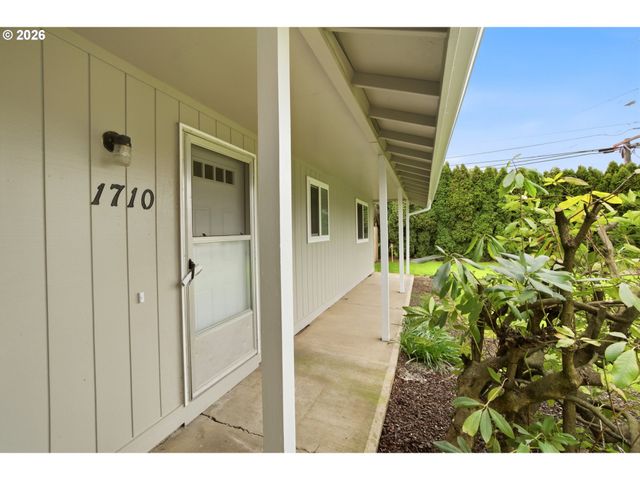 1710 DEARBORN Ave, Keizer, OR 97303
