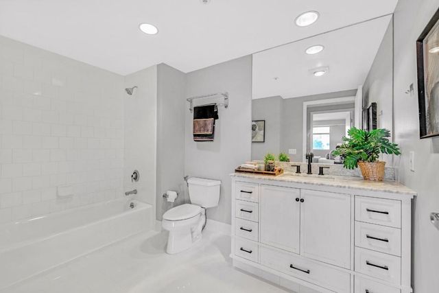 403 Main Street 206N, San Francisco, CA 94105