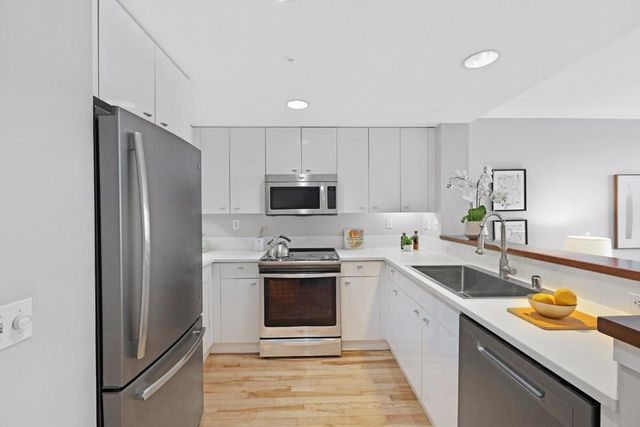 403 Main Street 206N, San Francisco, CA 94105