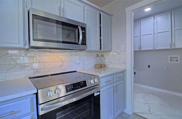 2008 Sexton Drive, Arlington, TX 76015