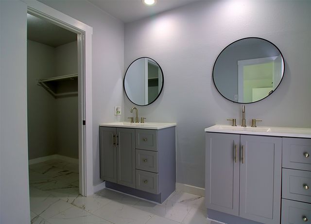 2008 Sexton Drive, Arlington, TX 76015