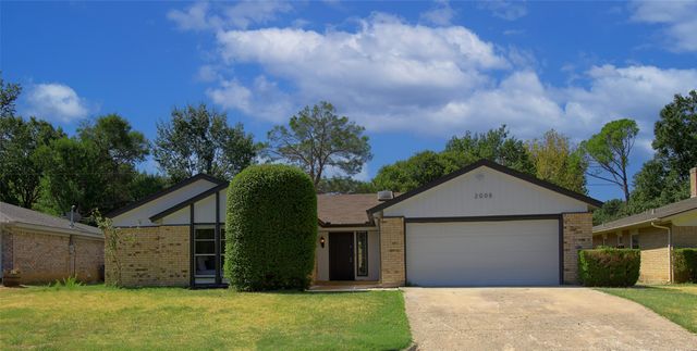 2008 Sexton Drive, Arlington, TX 76015