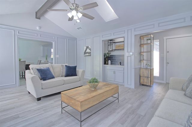 2008 Sexton Drive, Arlington, TX 76015