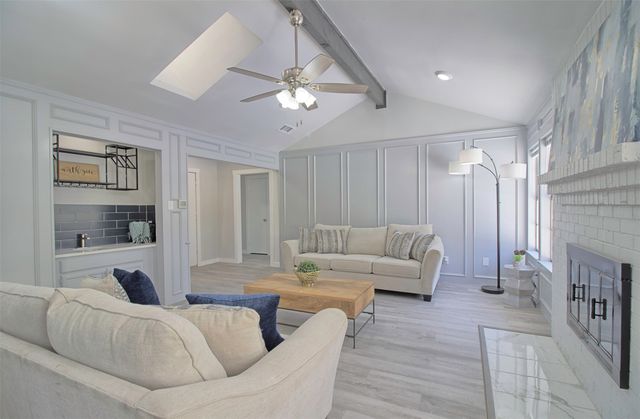 2008 Sexton Drive, Arlington, TX 76015