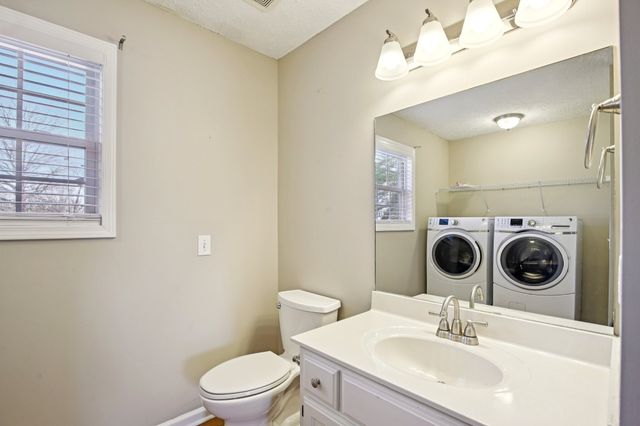 905 Hogan Dr, Murfreesboro, TN 37128