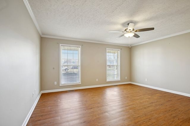 905 Hogan Dr, Murfreesboro, TN 37128