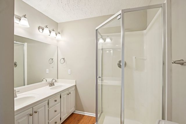 905 Hogan Dr, Murfreesboro, TN 37128