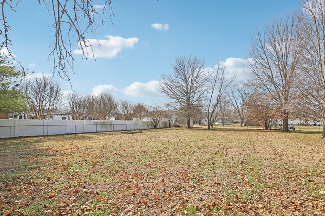 905 Hogan Dr, Murfreesboro, TN 37128