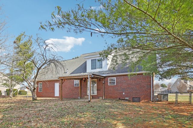 905 Hogan Dr, Murfreesboro, TN 37128