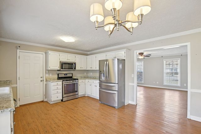 905 Hogan Dr, Murfreesboro, TN 37128