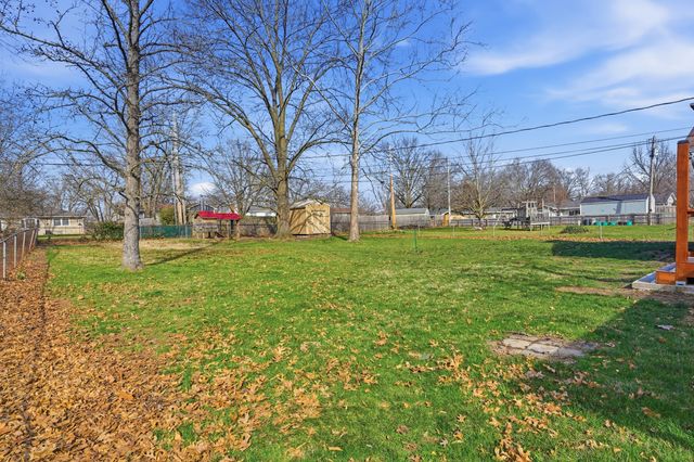 2009 IRIS DR, Columbia, MO 65202