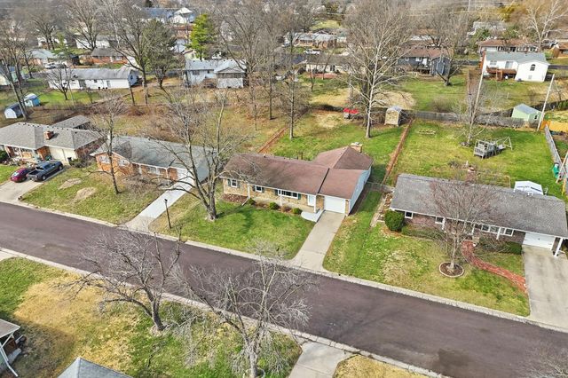 2009 IRIS DR, Columbia, MO 65202