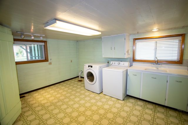 415 N Park Ave, Deer Park, WA 99006