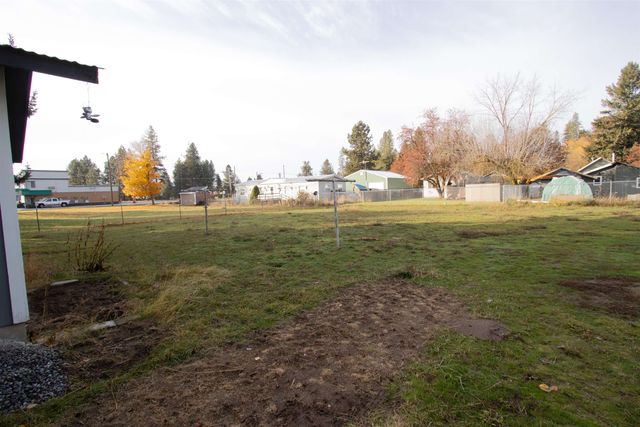 415 N Park Ave, Deer Park, WA 99006