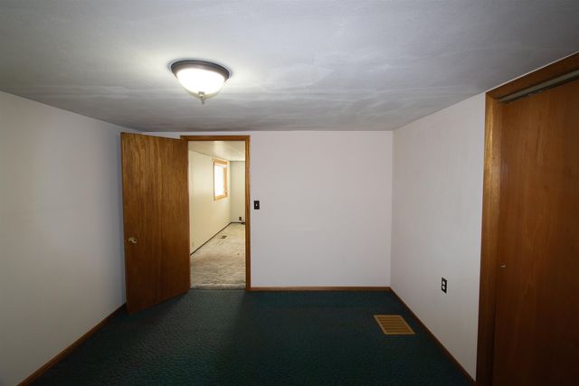 415 N Park Ave, Deer Park, WA 99006