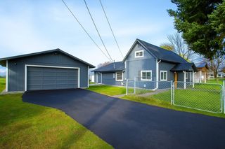 415 N Park Ave, Deer Park, WA 99006