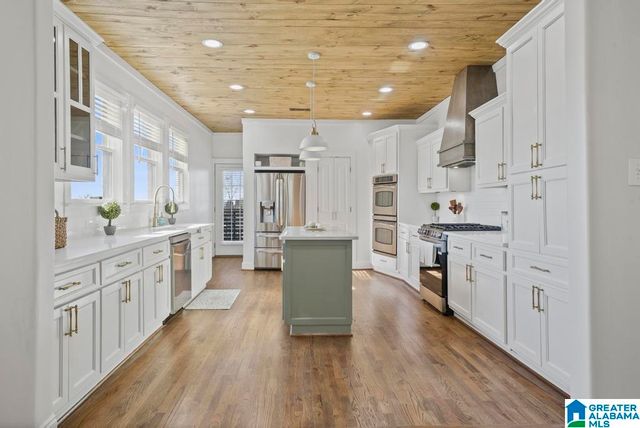 2422 ARLINGTON CRESCENT, Birmingham, AL 35205