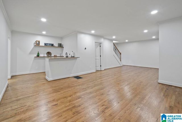 2422 ARLINGTON CRESCENT, Birmingham, AL 35205