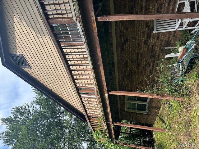 4040 Locke Avenue, Bridgeton, MO 63044