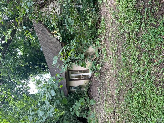 4040 Locke Avenue, Bridgeton, MO 63044