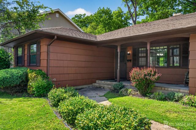 212 Oxford Road, Edison, NJ 08820