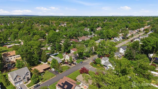 212 Oxford Road, Edison, NJ 08820