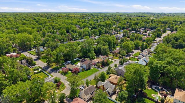 212 Oxford Road, Edison, NJ 08820