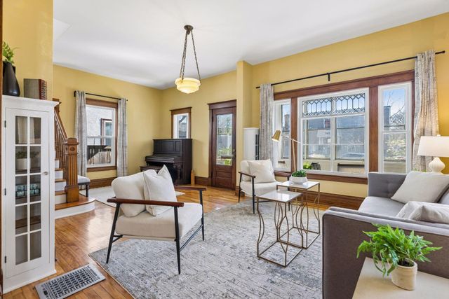 2614 Pleasant Avenue, Minneapolis, MN 55408