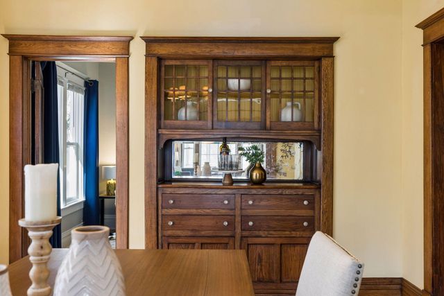 2614 Pleasant Avenue, Minneapolis, MN 55408